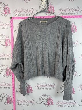 Women's Cable Knit Crewneck textured Sweater Gray printed casual look
